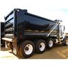 Image 3 : 2017 MACK GU713 DUMP, VIN/SN:1M2AX07C1HM036568 - TRI-AXLE, 455 HP MACK MP8 ENGINE, ALLISON 4500 RDS