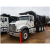 Image 1 : 2017 MACK GU713 DUMP, VIN/SN:1M2AX07C7HM061412 - TRI-AXLE, 455 HP MACK MP8 ENGINE, ALLISON 4500 RDS