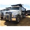 Image 1 : 2018 MACK GU713 DUMP, VIN/SN:1M2AX07C4JM037106 - TRI-AXLE, 455 HP MACK MP8 ENGINE, MACK T310M 10 SPE