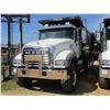 Image 1 : 2017 MACK GU713 DUMP, VIN/SN:1M2AX07C1HM036604 - TRI-AXLE, 455 HP MACK MP8 ENGINE, ALLISON 4500 RDS
