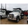 Image 1 : 2017 MACK GU713 DUMP, VIN/SN:1M2AX07C7HM036509 - TRI-AXLE, 455 HP MACK MP8 ENGINE, ALLISON 4500 RDS