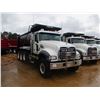 Image 2 : 2017 MACK GU713 DUMP, VIN/SN:1M2AX07C7HM036509 - TRI-AXLE, 455 HP MACK MP8 ENGINE, ALLISON 4500 RDS