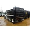 Image 4 : 2017 MACK GU713 DUMP, VIN/SN:1M2AX07C7HM036509 - TRI-AXLE, 455 HP MACK MP8 ENGINE, ALLISON 4500 RDS