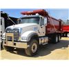 Image 1 : 2017 MACK GU713 DUMP, VIN/SN:1M2AX07C5HM036492 - T/A, 455 HP MACK MP8 ENGINE, ALLISON 4500 RDS A/T,