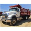 Image 1 : 2017 MACK GU713 DUMP, VIN/SN:1M2AX07C6HM036484 - T/A, 455 HP MACK MP8 ENGINE, ALLISON 4500 RDS A/T,