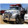 Image 1 : 2017 MACK GU713 DUMP, VIN/SN:1M2AX07C4HM036483 - T/A, 455 HP MACK MP8 ENGINE, ALLISON 4500 RDS A/T,