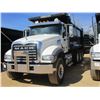 Image 1 : 2017 MACK GU713 DUMP, VIN/SN:1M2AX07C6HM061451 - TRI-AXLE, 455 HP MACK MP8 ENGINE, ALLISON 4500 RDS
