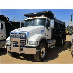 2015 MACK GU713 DUMP, VIN/SN:1M2AX09C2FM021281 - T/A, 425 HP MACK MP8 ENGINE, ALLISON A/T, 44K REARS