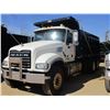 Image 1 : 2014 MACK GU713 DUMP, VIN/SN:1M2AX09C2EM019514 - T/A, 425 HP MACK MP8 ENGINE, MACK T310M 10 SPEED TR