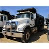 Image 1 : 2015 MACK GU713 DUMP, VIN/SN:1M2AX09COFM021280 - T/A, 425 HP MACK MP8 ENGINE, ALLISON A/T, 44K REARS