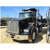 Image 1 : 2013 KENWORTH T800 DUMP, VIN/SN:1NKDX4TX3DT355708 - TRI-AXLE, 455 HP PACCAR MX-13 ENGINE, 8LL TRANS,