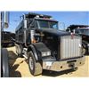 Image 2 : 2015 KENWORTH T800 DUMP, VIN/SN:1NKDGGGG70J485142 - TRI-AXLE, GLIDER KIT, 475 HP CAT C15 ENGINE, 8LL