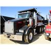 Image 1 : 2014 KENWORTH T800 DUMP, VIN/SN:1NKDGGGG40J453216 - GLIDER KIT, TRI-AXLE, 475 HP CAT C15 ENGINE, 8LL