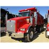 Image 1 : 2014 KENWORTH T800 DUMP, VIN/SN:1NKDGGGG20J425303 - GLIDER KIT, TRI-AXLE, 475 HP CAT C15 ENGINE, 8LL