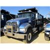 Image 1 : 2009 MACK GU713 DUMP, VIN/SN:1N2AX09C99M007236 - TRI-AXLE, MACK MP8-425M ENGINE, MACK T310M 10 SPD T