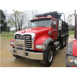 2008 MACK GU713 DUMP, VIN/SN:1M2AX09C28M003804 - TRI-AXLE, MACK MP8425M DIESEL ENGINE, T310 10 SPEED