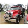 Image 1 : 2008 MACK GU713 DUMP, VIN/SN:1M2AX09C28M003804 - TRI-AXLE, MACK MP8425M DIESEL ENGINE, T310 10 SPEED