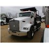 Image 1 : 2008 KENWORTH T800 DUMP, VIN/SN:1NKDLU0X88J223260 - TRI-AXLE, CAT C13 DIESEL ENGINE, 8LL TRANS, 40K
