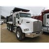 Image 2 : 2008 KENWORTH T800 DUMP, VIN/SN:1NKDLU0X88J223260 - TRI-AXLE, CAT C13 DIESEL ENGINE, 8LL TRANS, 40K