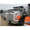 Image 1 : 2007 KENWORTH T800 DUMP, VIN/SN:1NKDXUEX77J171728 - TRI-AXLE, 470 HP CAT ENGINE, 8LL SPD TRANS, 44K
