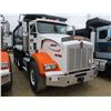 Image 2 : 2007 KENWORTH T800 DUMP, VIN/SN:1NKDXUEX17J175001 - TRI-AXLE, 470 HP CAT C13 ENGINE, 8LL TRANS, 46K