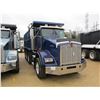 Image 2 : 2005 KENWORTH T800 DUMP, VIN/SN:1NKDXBTX65J079787 - TRI AXLE, 475 HP CAT C15 DIESEL ENGINE, 10 SPEED