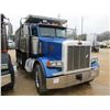 Image 2 : 2005 PETERBILT 378 DUMP, VIN/SN:1NPFXBEX75N846278 - TRI-AXLE, 475 HP CAT C15 ENGINE, 8LL TRANS, 46K