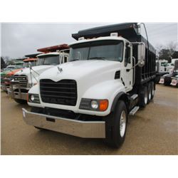 2007 MACK CV713 DUMP, VIN/SN:1M2AG11Y37M060623 - TRI-AXLE, AMI-370 MACK DIESEL ENGINE, 10 SPEED TRAN