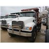 Image 1 : 2005 MACK CV713 DUMP, VIN/SN:1M2AG11C85M021026 - TRI-AXLE, MACK DIESEL ENGINE, MACK T310M 10 SPEED T