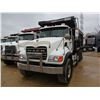 Image 1 : 2004 MACK CV713 DUMP, VIN/SN:1M2AG11C24M014040 - TRI-AXLE, MACK AMI-370 ENGINE, MACK T310M 10 SPEED