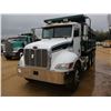 Image 1 : 2006 PETERBILT 335 DUMP, VIN/SN:2NPLLZ9X46M631136 - TRI-AXLE, 315HP CUMMINS ISC DIESEL ENGINE, 8LL T
