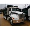Image 2 : 2006 PETERBILT 335 DUMP, VIN/SN:2NPLLZ9X46M631136 - TRI-AXLE, 315HP CUMMINS ISC DIESEL ENGINE, 8LL T