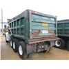 Image 4 : 2006 PETERBILT 335 DUMP, VIN/SN:2NPLLZ9X56M631145 - TRI-AXLE, 315HP CUMMINS ISC DIESEL ENGINE, 8LL T