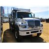 Image 2 : 2005 INTERNATIONAL 7600 DUMP, VIN/SN:1HTWYAH795J132153 - TRI-AXLE, CUMMINS DIESEL ENGINE, ALLISON A/