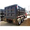 Image 3 : 2000 MACK RD688S DUMP, VIN/SN:1M2P324C6YM049449 - TRI-AXLE, MACK E7-400E DIESEL ENGINE, 8LL TRANS, 4