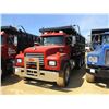 Image 1 : 1998 MACK RD688S DUMP, VIN/SN:1M2P270C7WM037684 - TRI-AXLE, MACL E7-400E DIESEL ENGINE, 8LL TANS, 44