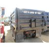 Image 4 : 1996 FORD L8000 DUMP, VIN/SN:1FDZY8ZE8TVA05148 -T/A, FORD DIESEL ENGINE, A/T, 44K REARS, 12K FRONT,