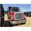 Image 2 : 1994 FORD L9000 DUMP, VIN/SN:1FDYU90T9RVA33399 - T/A, CAT DIESEL ENGINE, 8LL TRANS, 38K REARS, 14,60