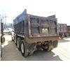 Image 4 : 1990 INTERNATIONAL 4370 DUMP, VIN/SN:2HSFBG3R1LC039983 - TRI-AXLE, CUMMINS 400 DIESEL ENGINE, 16' DU