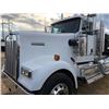 Image 2 : 2018 KENWORTH W900 TRUCK TRACTOR, VIN/SN:1XKWD40X2JJ205449 - T/A, 500 HP CUMMINS ISX ENGINE, 18 SPEE