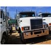 Image 2 : 2017 MACK CHU613 TRUCK TRACTOR, VIN/SN:1M1AN07Y2HM061369 - T/A, 505 HP MACK MP8 ENGINE, MACK T318 18
