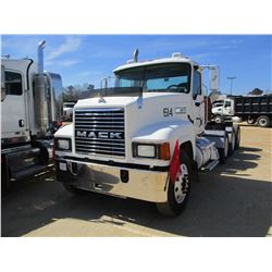 2006 MACK CHN613 TRUCK TRACTOR, VIN/SN:1M1AJ07Y06N004784 - TRI-AXLE, MACK DIESEL ENGINE, 18 SPEED TR