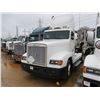 Image 1 : 1998 FREIGHTLINER TRUCK TRACTOR, VIN/SN:1FUWDMCA5WP902873 - S/A, 330 HP CUMMINS DIESEL ENGINE, 10 SP