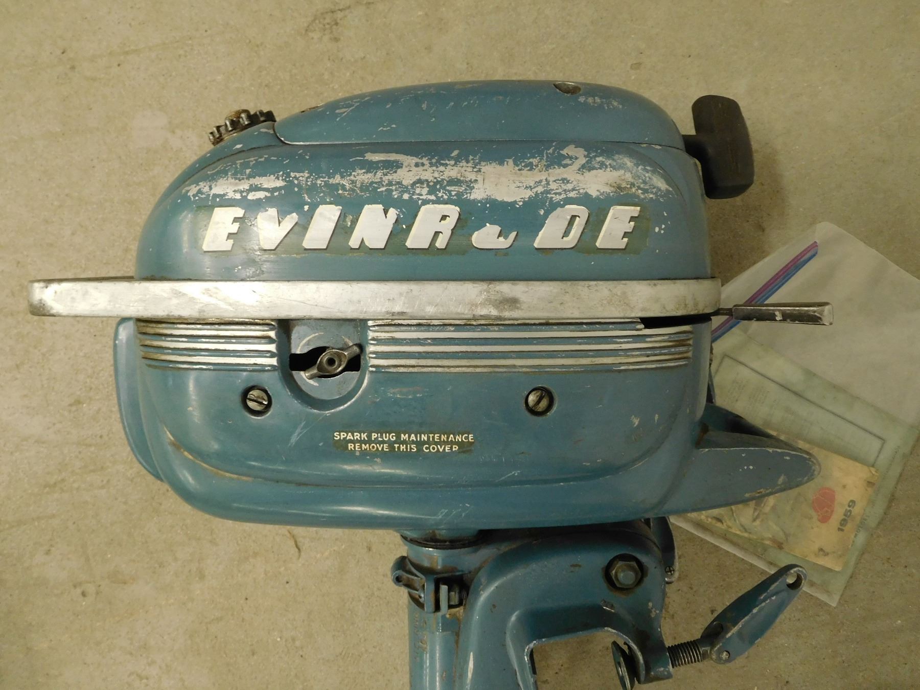 ANTIQUE EVINRUDE JOHNSON LIGHTWIN 3 HP OUTBOARD MOTOR