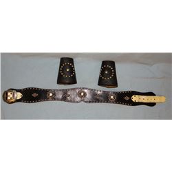 Child's bronc belt and cuffs, 28" belt