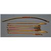 Plains Indian bow & arrows, vintage, 6 feathered arrows with trade steel points, sinew bow string