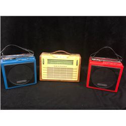 VINTAGE RADIO & 8-TRACK PLAYERS LOT