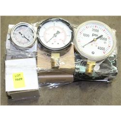 LOT OF 5 SMALL AIR PRESSURE GUAGES