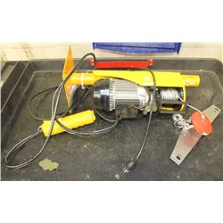 2.5 TON WINCH ON WALL/CEILING MOUNT BRACKET