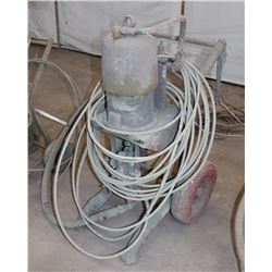 GRACO XTREME AIRLESS SPRAYER WITH HOSES